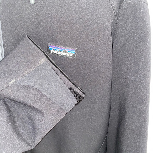 Patagonia Rain Coat - Picture 2 of 4